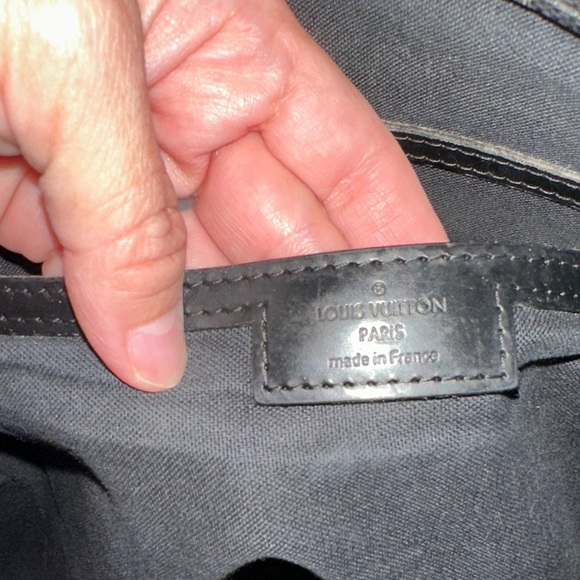 Authentic Louis Vuitton Damier Graphite Tadao 2 Way Tote. - Picture 14 of 16